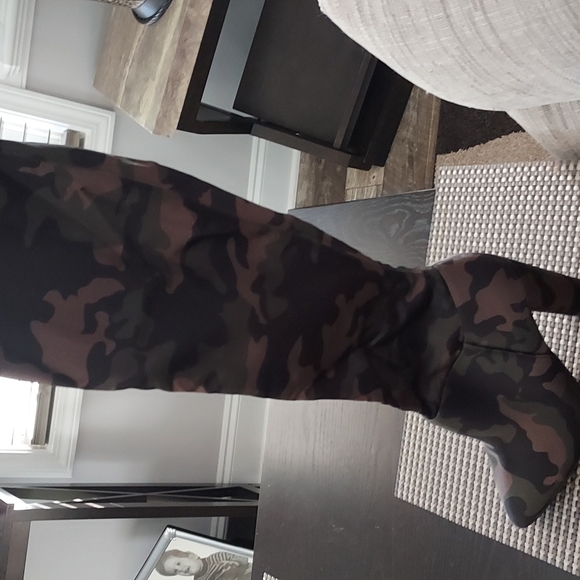 💟STUNNING💟ALDO THIGH HIGH CAMO BOOTS - Picture 5 of 13